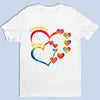 De l’amour brodé dans chaque prénom – T-shirt familial personnalisé (unisexe & premium) et hoodie – Cadeau pour la fête des Mères, maman ou mamie
