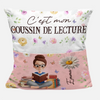 Coussin À Poche Fleur Personnalisé - Cadeaux Pour Amoureux Des Livres, Rats De Bibliothèque, Lecteurs - Entre Les Pages, Je Trouve La Paix