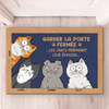 Tapis Décoratif Personnalisé Pour La Maison – Cadeaux De Noël Et D’Anniversaire Personnalisés Pour Famille, Amoureux Des Chiens Et Des Chats – Ici, Les Chats Décident Et Les Humains Exécutent