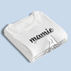 T-Shirt Unisexe Personnalisé – Cadeau Pour Maman, Mamie - L’amour Commence Avec Mamie