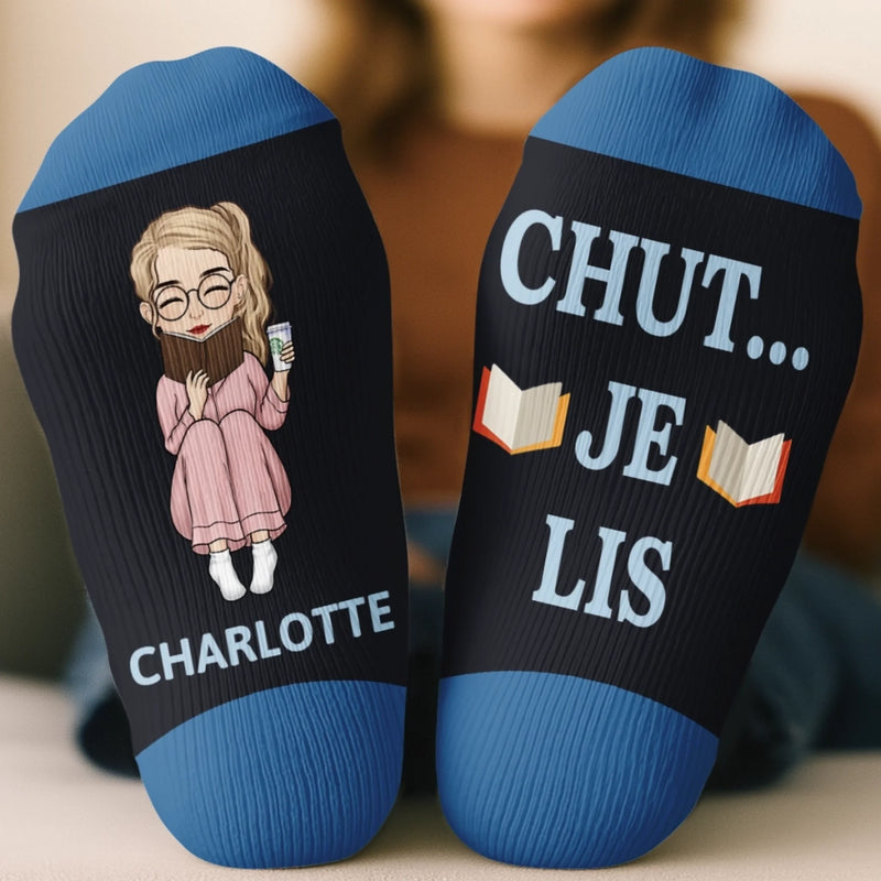 Chaussettes Personnalisées - Cadeaux Pour Amoureux Des Livres, Rats De Bibliothèque, Lecteurs - Un Livre Est Un Ami Qui Ne Te Quitte Jamais