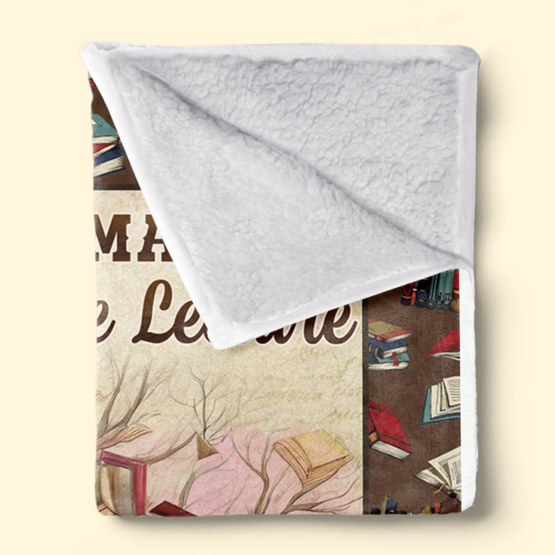 Couverture Personnalisée - Cadeaux De Noël Pour Amoureux Des Livres, Rats De Bibliothèque, Papa Et Maman Chiens, Propriétaires De Chats - Entre Les Pages Et Les Pattes, Je Trouve Ma Paix