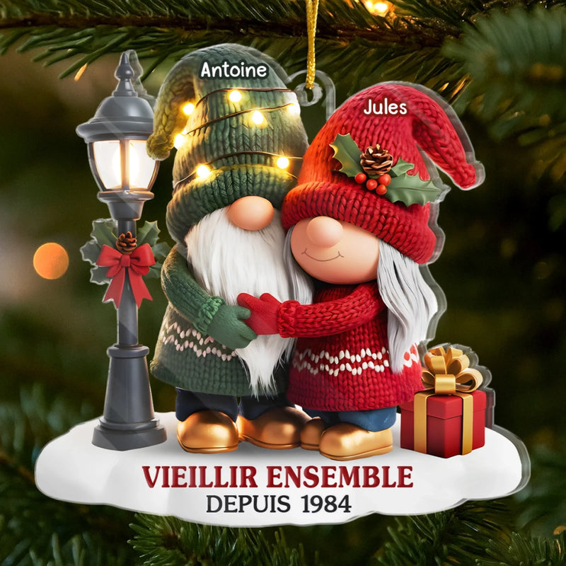 Ornement En Acrylique Nain Personnalisé - Cadeaux D’Anniversaire, De Noël Et De Mariage Pour Mari Et Femme, Lui Et Elle - Notre Histoire Continue