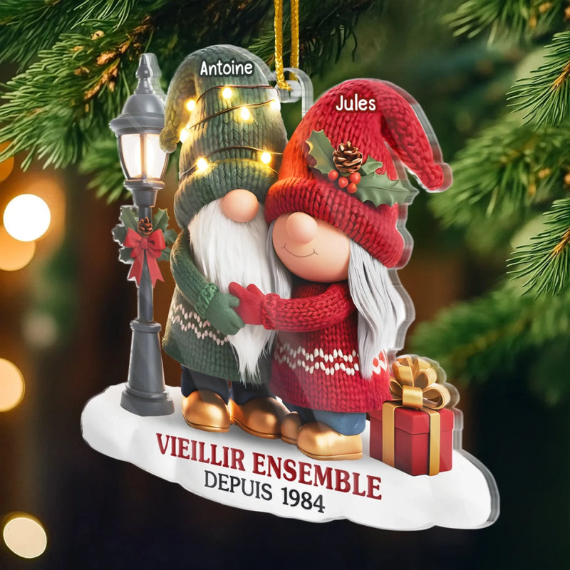 Ornement En Acrylique Nain Personnalisé - Cadeaux D’Anniversaire, De Noël Et De Mariage Pour Mari Et Femme, Lui Et Elle - Notre Histoire Continue