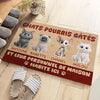 Tapis Décoratif Personnalisé Pour La Maison – Cadeaux D’Anniversaire Personnalisés Pour Les Amoureux Des Chats, Mamans Et Papas De Chats – Chats Pourris Gâtés Et Leur Personnel De Maison Habitent Ici