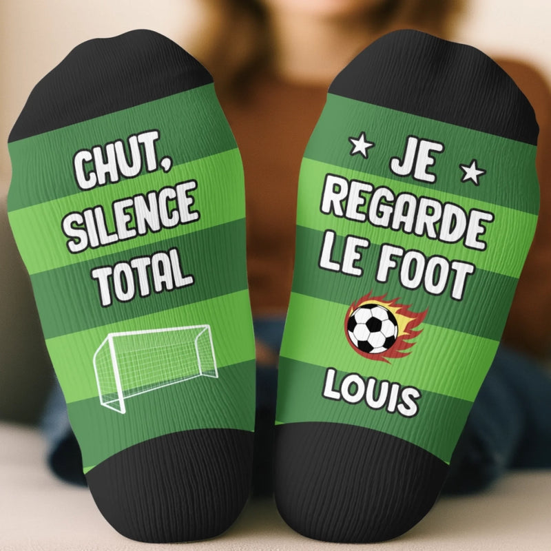 Chaussettes De Football Personnalisées – Cadeaux De Noël Et D’Anniversaire Pour Amoureux Du Football, Fans De Sport Et Passionnés – Juste Un Homme Qui Aime Le Football