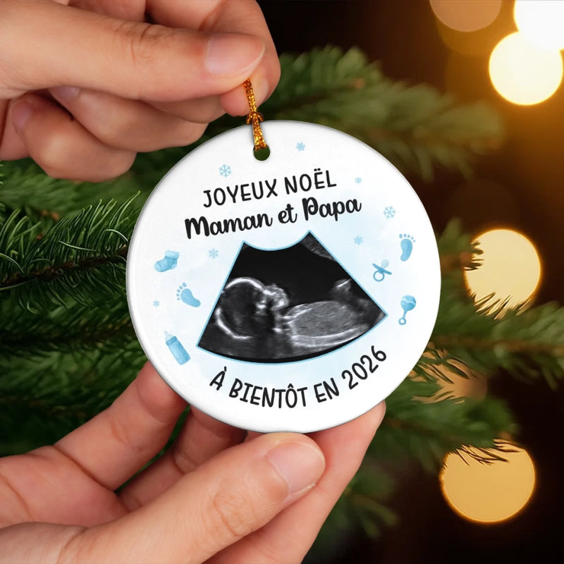 Ornement En Céramique Personnalisé – Cadeaux De Noël, De Baby Shower Et De Révélation De Genre Pour Nouvelles Mamans, Nouveaux Papas, Nouveaux Parents – Chaque Miracle Commence Par Un