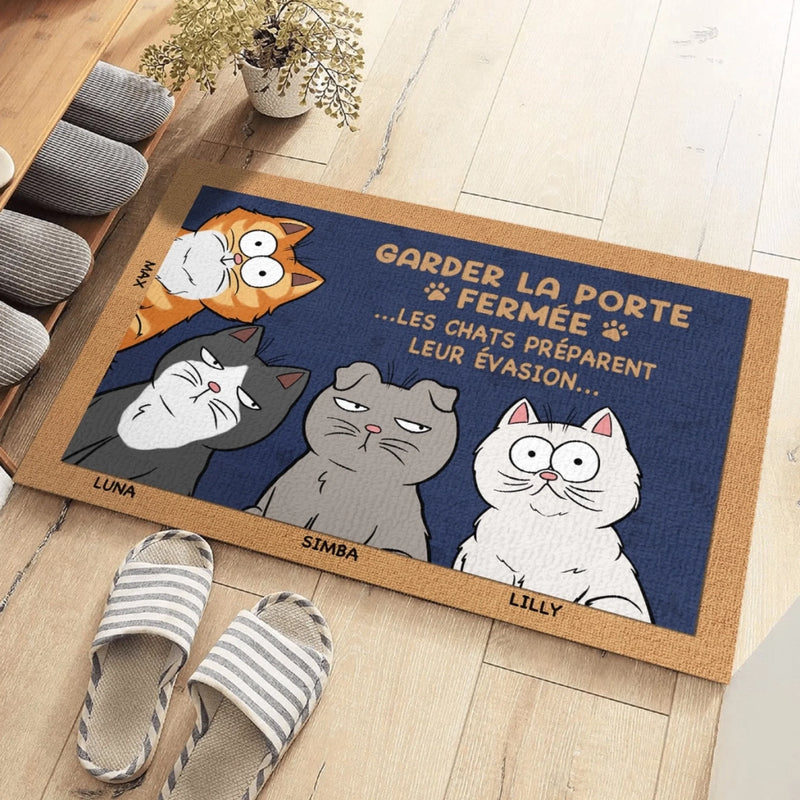 Tapis Décoratif Personnalisé Pour La Maison – Cadeaux De Noël Et D’Anniversaire Personnalisés Pour Famille, Amoureux Des Chiens Et Des Chats – Ici, Les Chats Décident Et Les Humains Exécutent