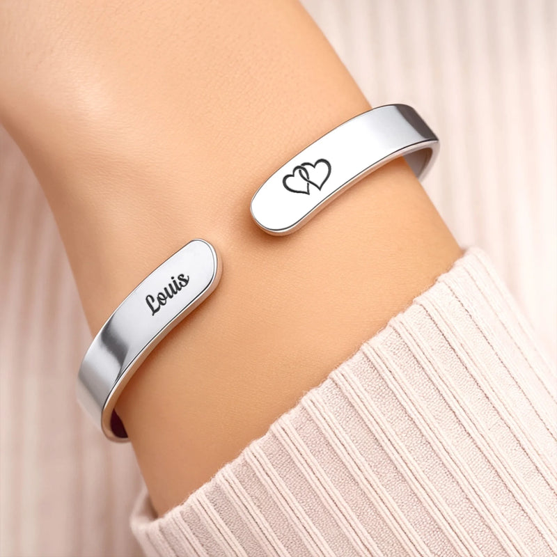 Bracelet Jonc En Acier Inoxydable Gravé Personnalisé – Cadeaux D’Anniversaire De Mariage Et De Mariage Pour Mari Et Femme, Pour Lui Et Pour Elle – Je Suis Toujours Près De Toi