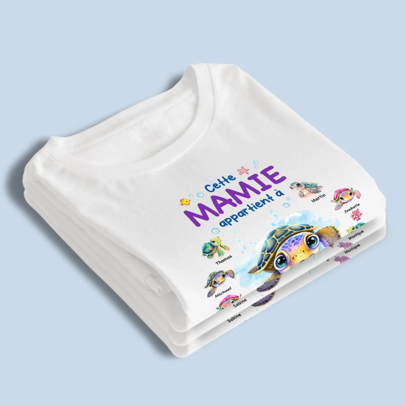 T-Shirt Unisexe Personnalisé – Cadeau Pour Mamie – Le Cœur De La Famille C’est Mamie