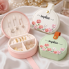 Boîte à Bijoux avec Poignée Personnalisée – Cadeau pour Famille  – Tu Es Aussi Belle Que Les Fleurs, Chaque Jour