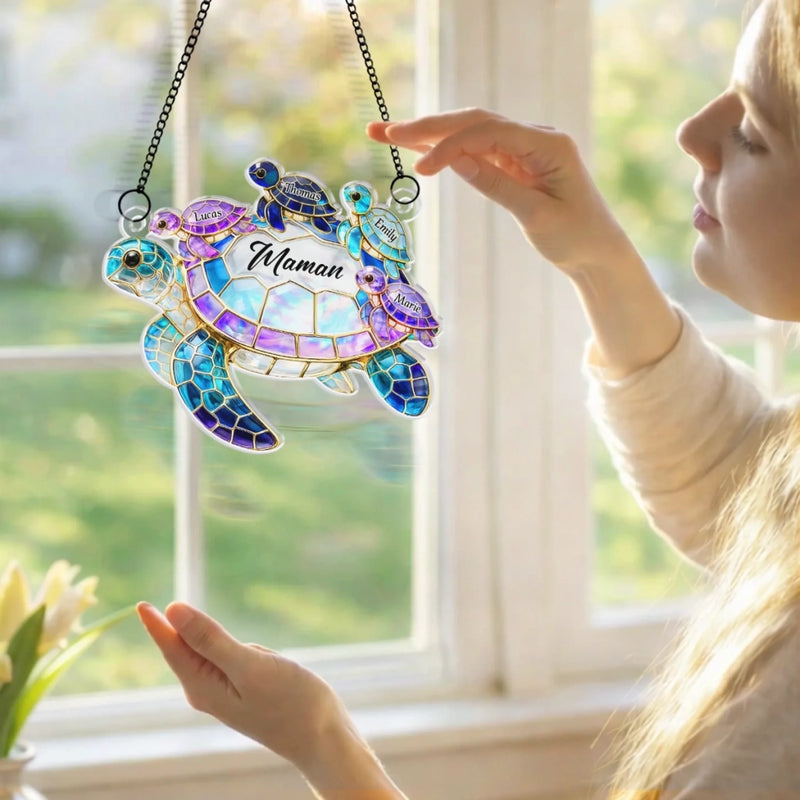 Ornement Suncatcher de Fenêtre Personnalisé – Cadeau pour Maman – Famille De Tortues Chaudes