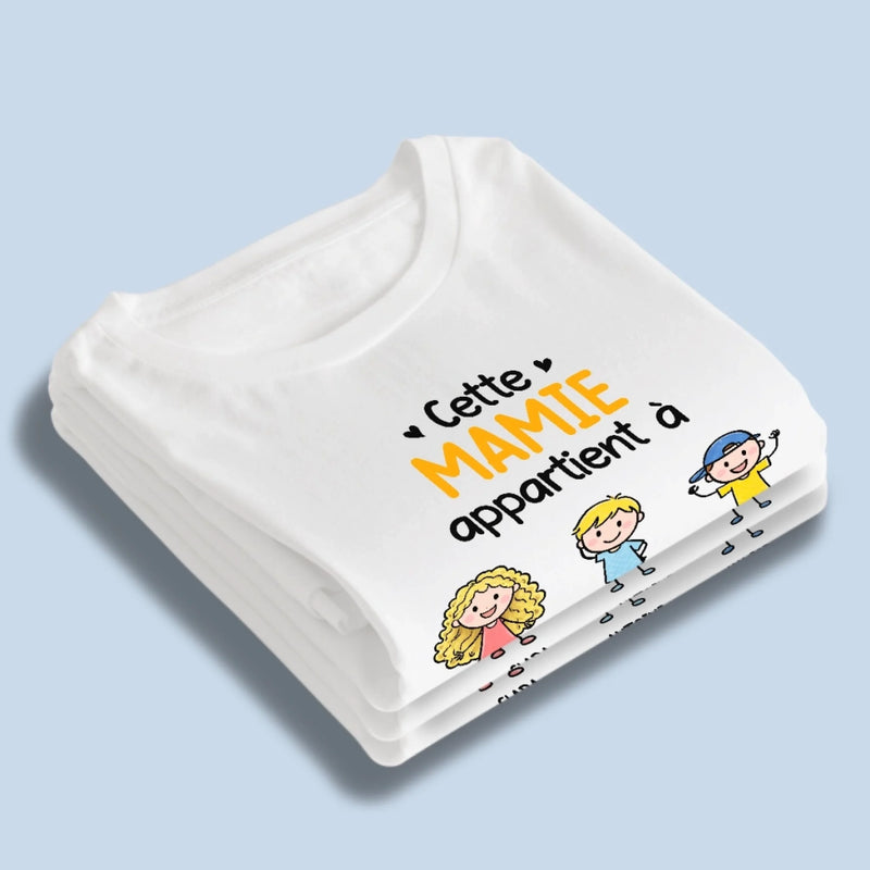 T-shirt Unisexe, T-shirt Premium, Hoodie Personnalisé – Cadeau pour Maman, Mamie – Mamie Adorée Par Toute La Famille