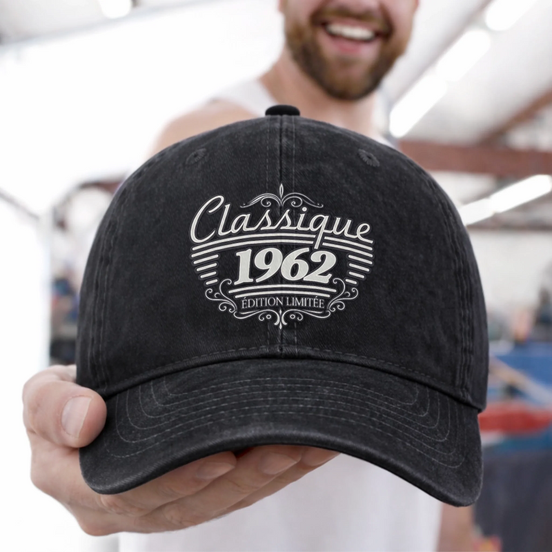 Casquette De Baseball En Jean Délavé Personnalisée – Cadeau Pour Homme, Soi-Même – Pas Vieux, Collector