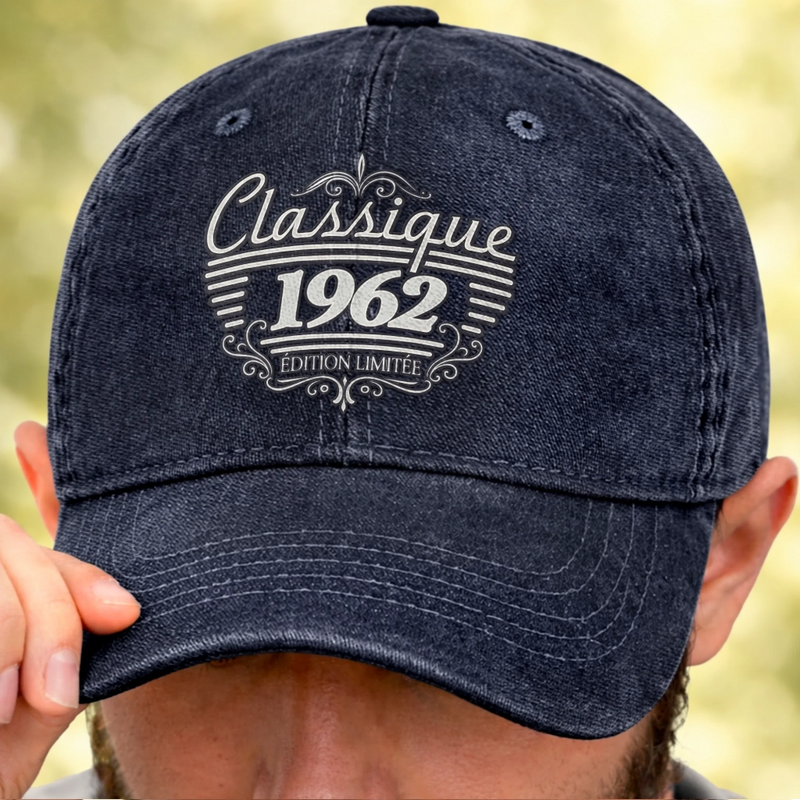 Casquette De Baseball En Jean Délavé Personnalisée – Cadeau Pour Homme, Soi-Même – Pas Vieux, Collector