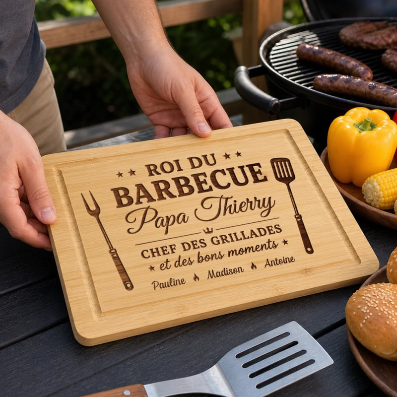 Planche à Découper Personnalisée - Cadeau Pour Papa, Papy - Le Patron Du Barbecue