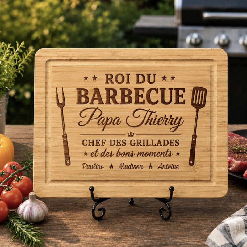 Planche à Découper Personnalisée - Cadeau Pour Papa, Papy - Le Patron Du Barbecue