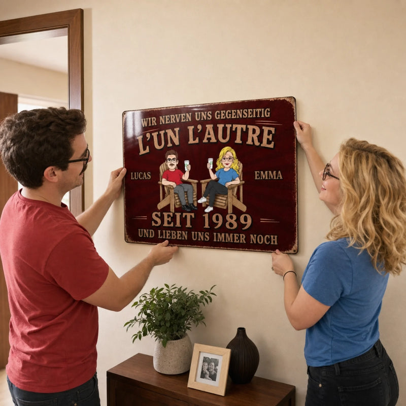 Panneau Métallique Personnalisé – Cadeau pour Couple, Mari et Femme – Nous Nous Énervons Mutuellement Mais Nous Nous Aimons Toujours
