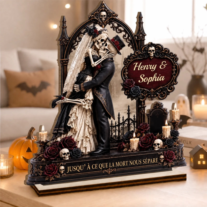 Plaque en Bois 2 Couches Personnalisée avec Support – Cadeau d’Halloween et d’Anniversaire pour Couple – Notre Amour Gothique Éternel