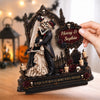 Plaque en Bois 2 Couches Personnalisée avec Support – Cadeau d’Halloween et d’Anniversaire pour Couple – Notre Amour Gothique Éternel