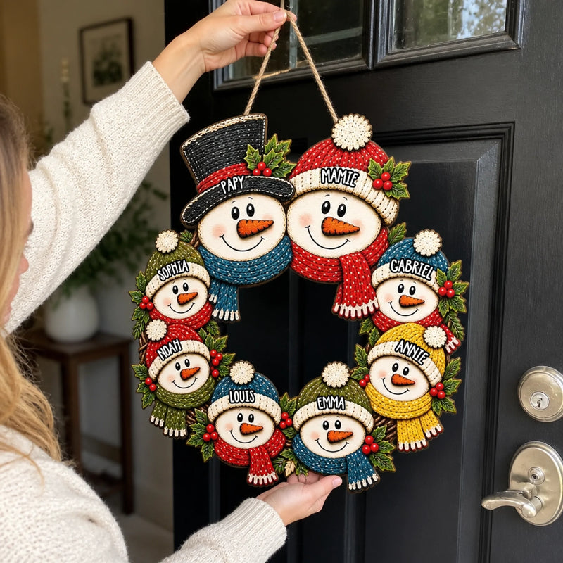 Décoration de Noël Personnalisée avec Famille de Bonshommes de Neige - Panneau En Bois Personnalisé – Bonnets d’Hiver