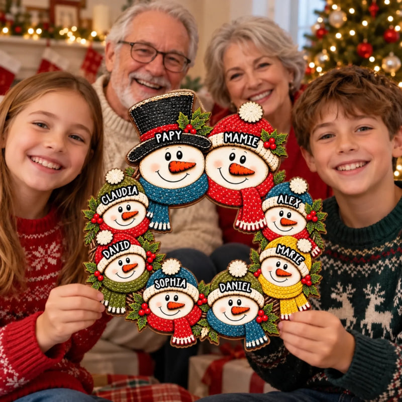 Décoration de Noël Personnalisée avec Famille de Bonshommes de Neige - Panneau En Bois Personnalisé – Bonnets d’Hiver